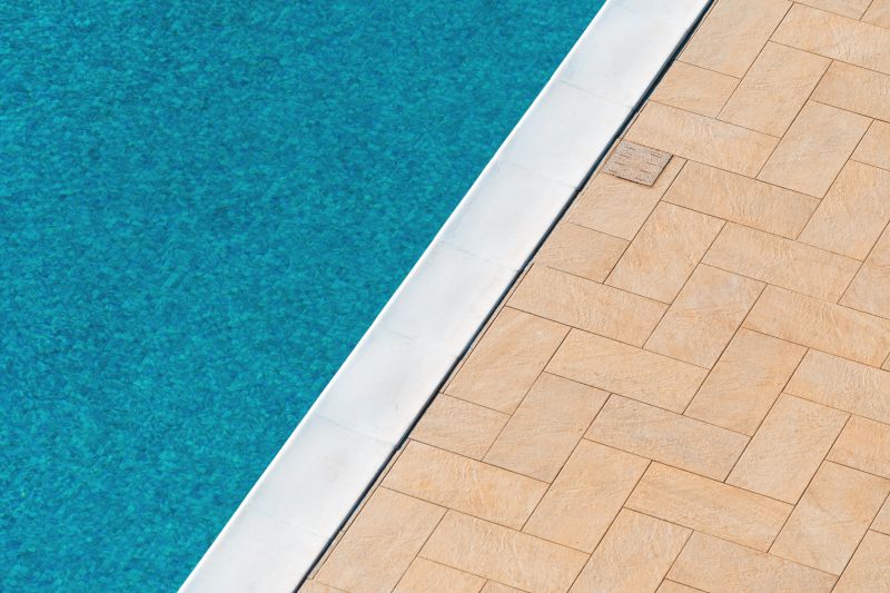 Elegant Pool Deck Pavers